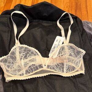 Delicate Lace Bralette in Cream